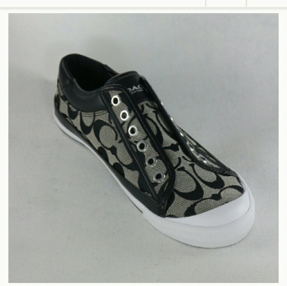 Coach Shoes - 💕EUC Coach "Felix" Signature logo slip on's